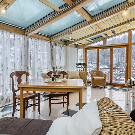 Schwarzwalduhren Nescht Triberg Triberg im Schwarzwald