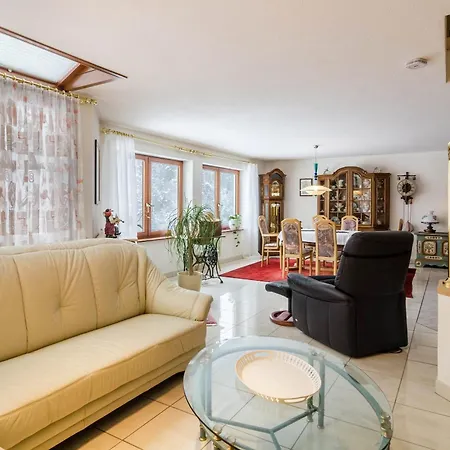 Schwarzwalduhren Nescht Triberg Apartment