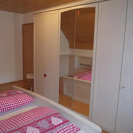 Schwarzwalduhren Nescht Triberg Apartment