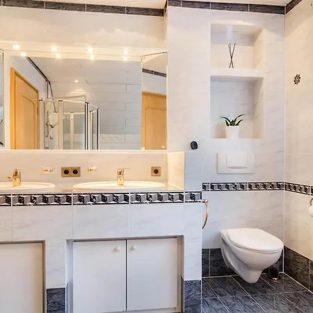 Apartamento Schwarzwalduhren Nescht Triberg *